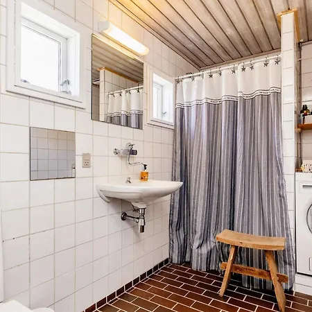 6 Person In Pandrup Ferienhaus Rødhus
